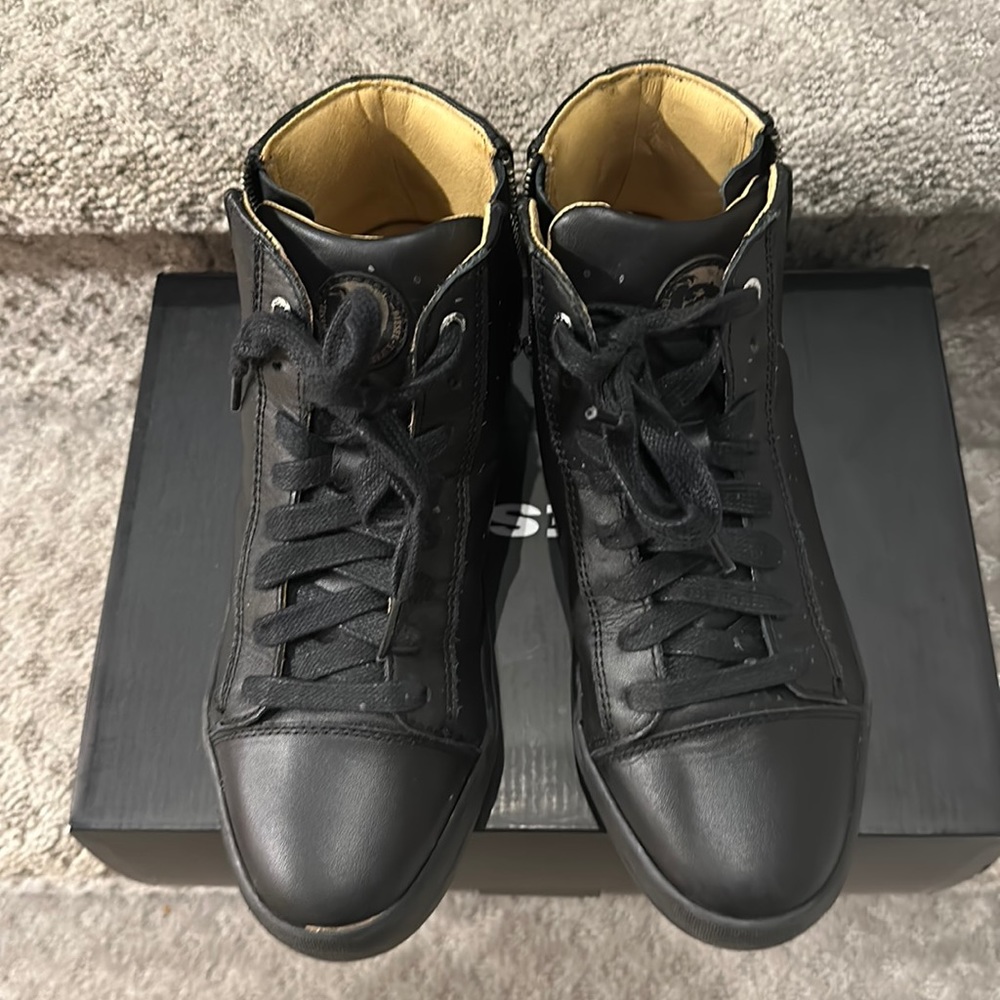 Diesel boys  leather boots sz 6.5 European 38